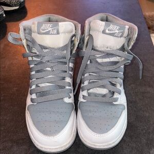 Size 4Y Nike Air Jordan Retro High-Top